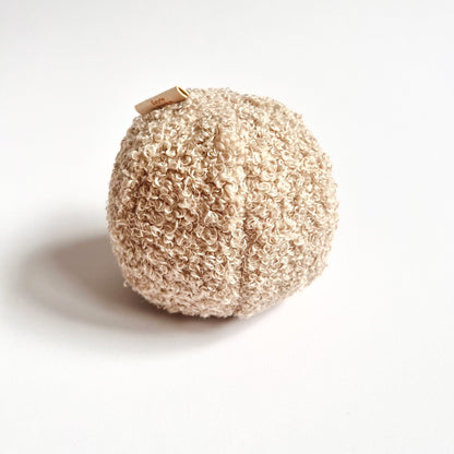 piłkadlapsa_boucle_kolor_pralinka_rozmiar_s